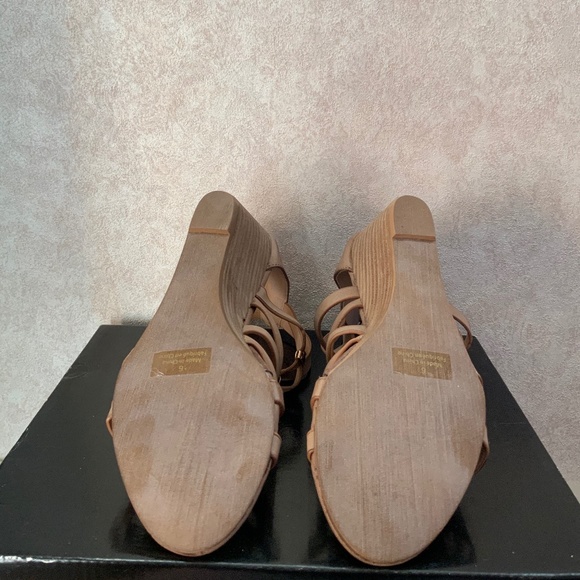 Alexis Harrison wedges, never worn US 6 (fits 6.5) - Picture 4 of 4